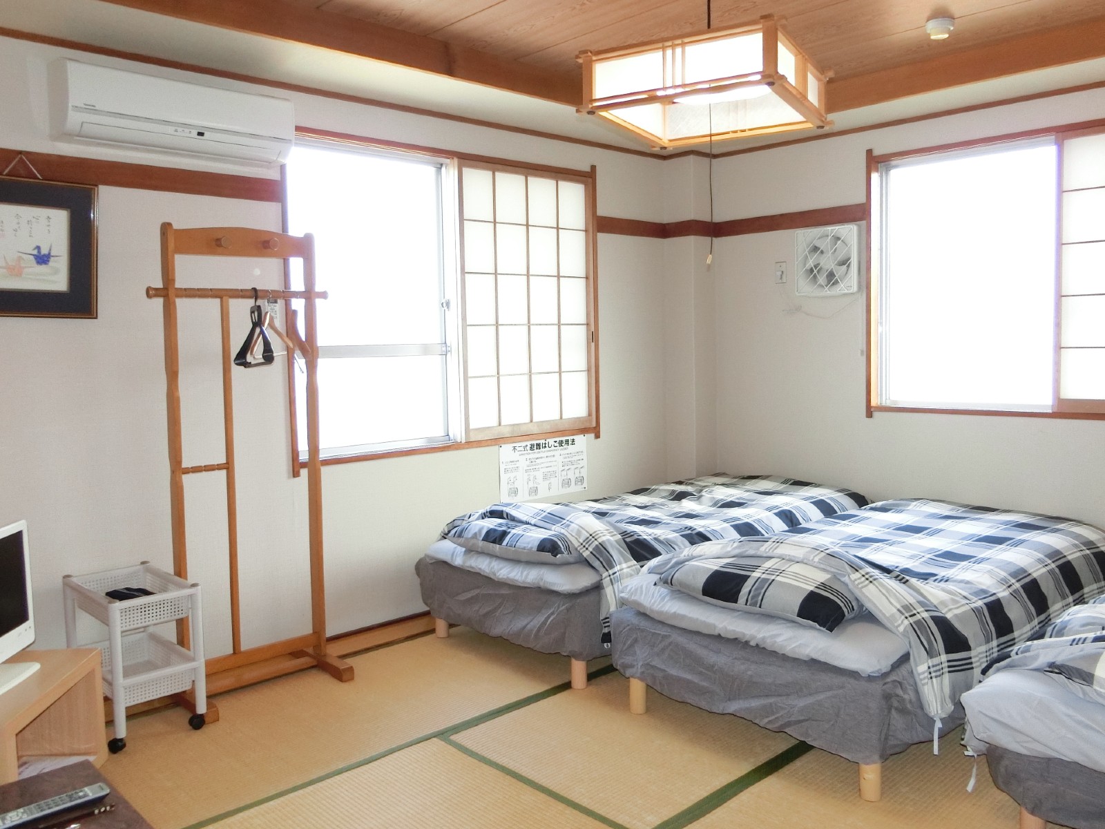 Japanese and Western-style room